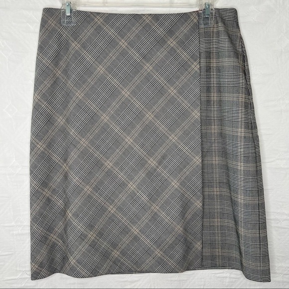 Talbots Plaid Wrap Skirt . Size 6 - Picture 1 of 7